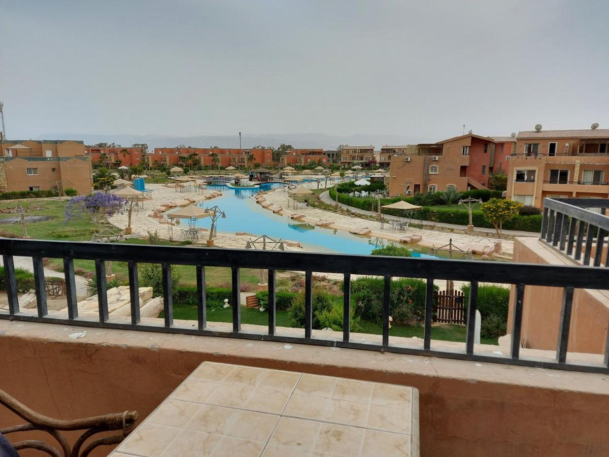 Marina Wadi Degla Villa Duplex 4 Bedrooms 艾因苏赫纳 外观 照片