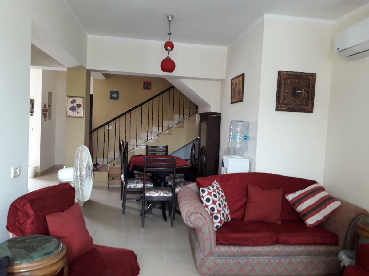 Marina Wadi Degla Villa Duplex 4 Bedrooms 艾因苏赫纳 外观 照片