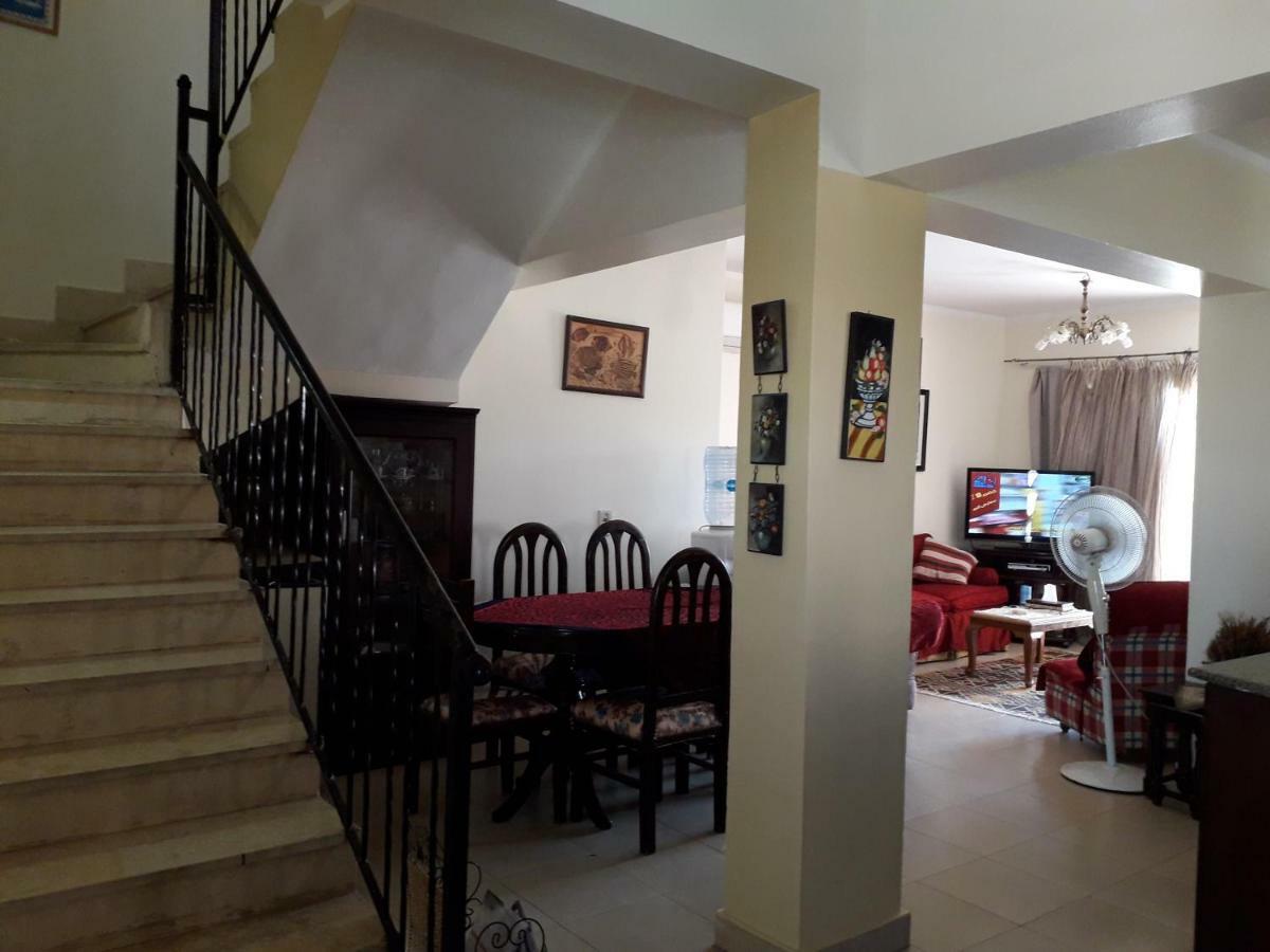 Marina Wadi Degla Villa Duplex 4 Bedrooms 艾因苏赫纳 外观 照片